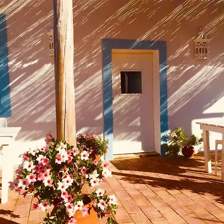 Casa Largo Do Poco Отель типа 