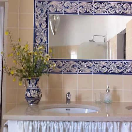 Casa Largo Do Poco ألفور