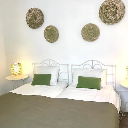 Casa Largo Do Poco アルヴォル