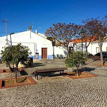 Casa Largo Do Poco