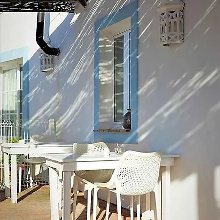 Casa Largo Do Poco Oda ve Kahvaltı 4*