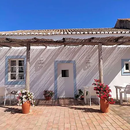 Casa Largo Do Poco 4* Alvor