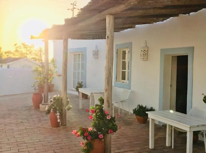 Casa Largo Do Poço Couette-café 4*